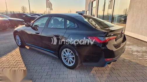 بي ام دبليو I4 2023 أسود مستعملة للبيع - 3