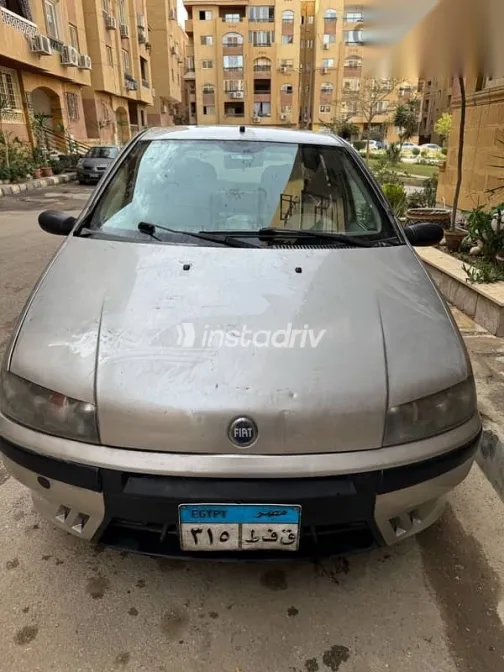 فيات بونتو 2001 رمادي مستعملة للبيع - 3
