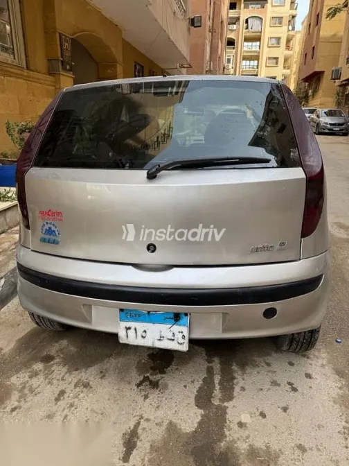 فيات بونتو 2001 رمادي مستعملة للبيع - 5