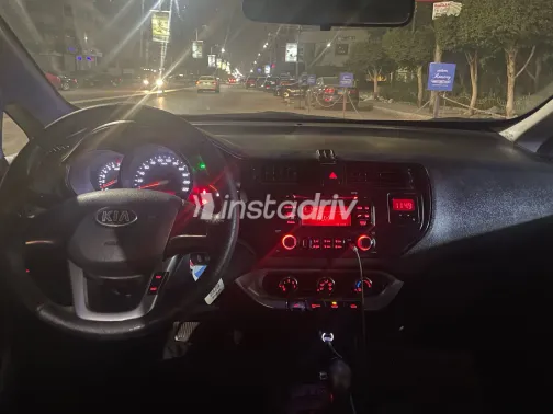 Kia Rio 2013 White Used for Sale - 2