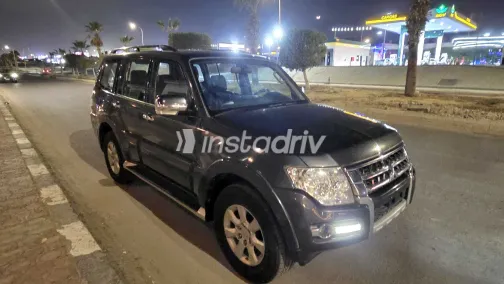 Mitsubishi Pajero 2018 White Used for Sale - 5