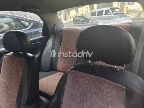 دايو لانوس 1999 أخضر مستعملة للبيع - 1