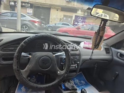 دايو لانوس 1999 أخضر مستعملة للبيع - 2