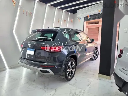 سيات اتيكا 2021 أزرق غامق مستعملة للبيع - 2