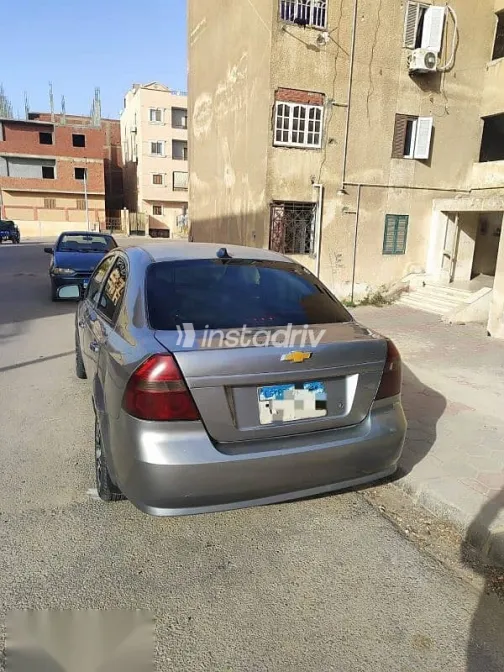 شيفروليه افيو 2012 فضي مستعملة للبيع - 2