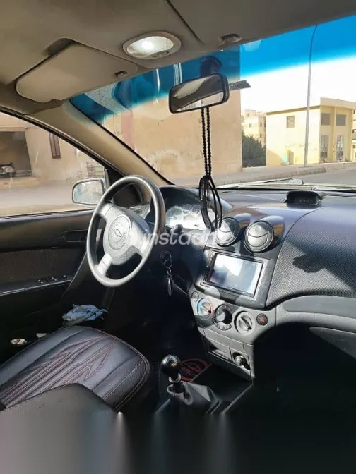 شيفروليه افيو 2012 فضي مستعملة للبيع - 3