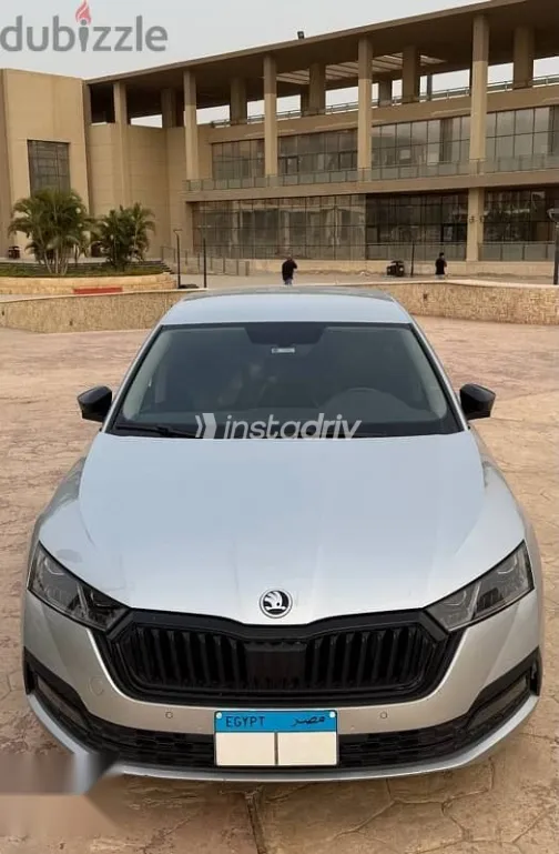 سكودا اوكتافيا 2022 رمادي مستعملة للبيع - 1