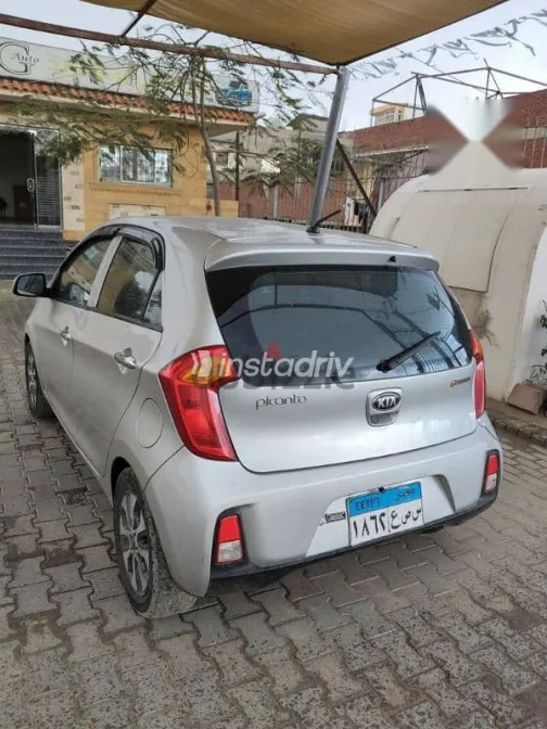 Kia Picanto 2016 Silver Used for Sale - 5