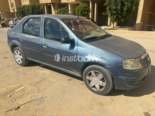 رينو لوجان 2011 بترولي مستعملة للبيع - 3