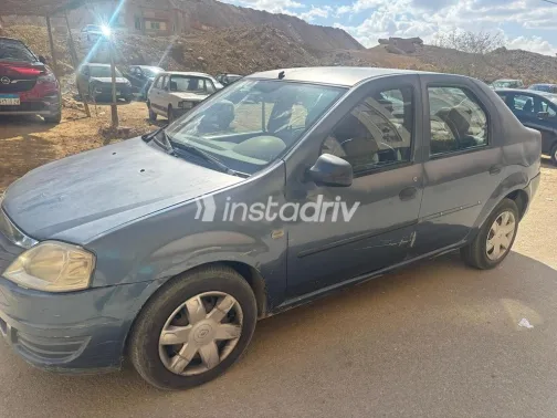 رينو لوجان 2011 بترولي مستعملة للبيع - 4