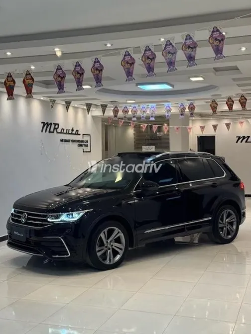 فولكس فاغن تيجون 2022 أسود مستعملة للبيع - 3