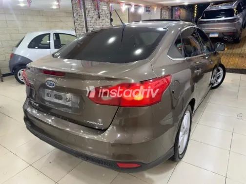 Ford Focus 2018 Brown Used for Sale - 5