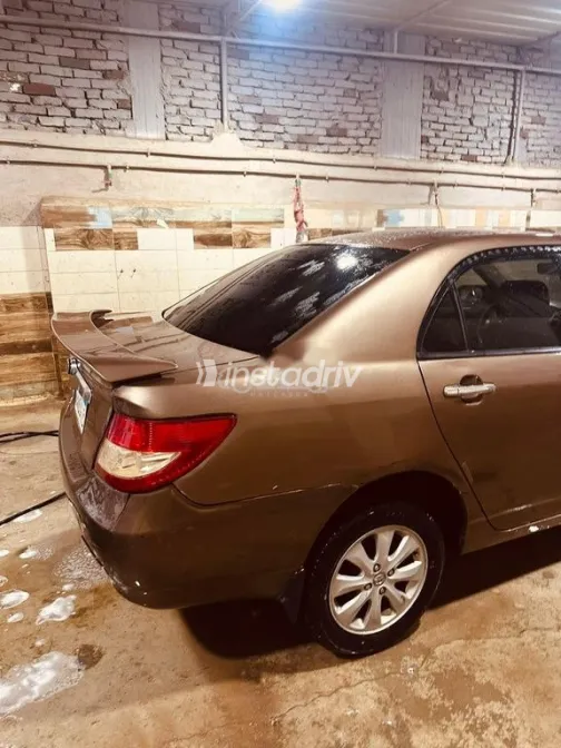 بى واى دى‬ F3 2015 بني مستعملة للبيع - 2