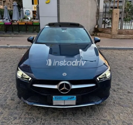 مرسيدس CLA 200 2022 أزرق غامق مستعملة للبيع - 3