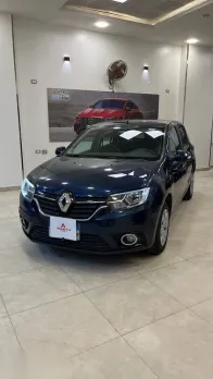 رينو سانديرو 2017 أزرق غامق مستعملة للبيع