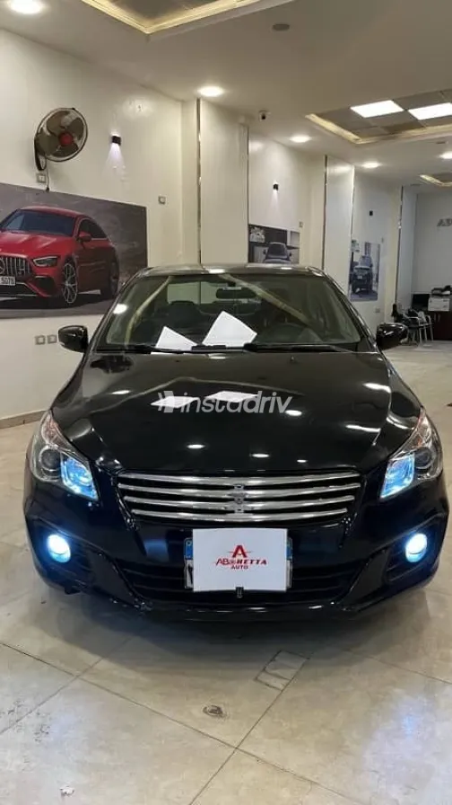 Suzuki Ciaz 2015 Black Used for Sale - 2
