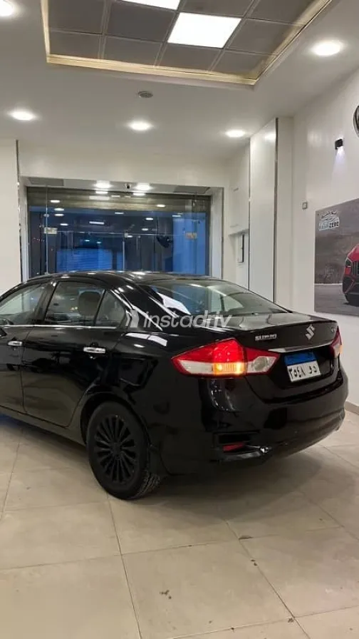 Suzuki Ciaz 2015 Black Used for Sale - 4