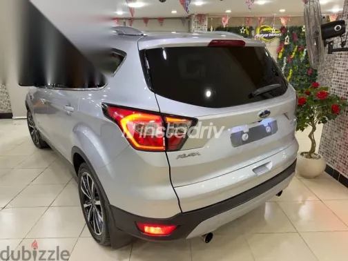 Ford Kuga 2018 Silver Used for Sale - 4