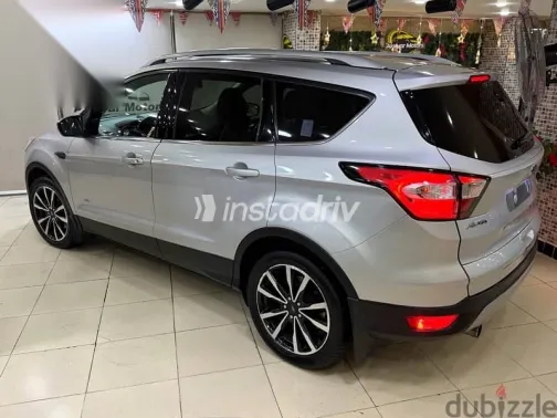 Ford Kuga 2018 Silver Used for Sale - 8