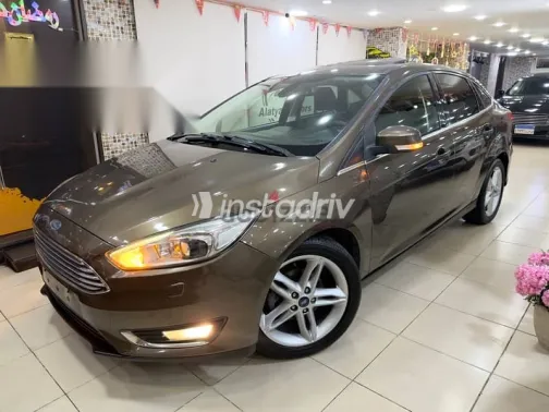 Ford Focus 2018 Brown Used for Sale - 2