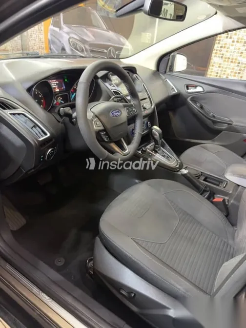 Ford Focus 2018 Brown Used for Sale - 10