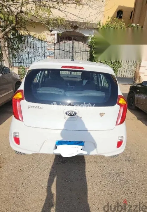 Kia Picanto 2014 White Used for Sale - 7