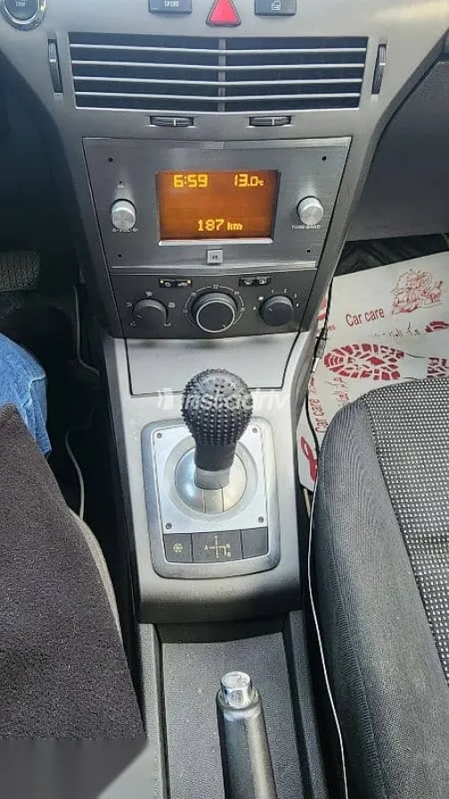 اوبل أسترا 2007 أسود مستعملة للبيع - 3