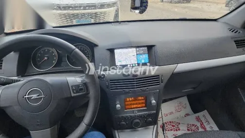 اوبل أسترا 2007 أسود مستعملة للبيع - 6