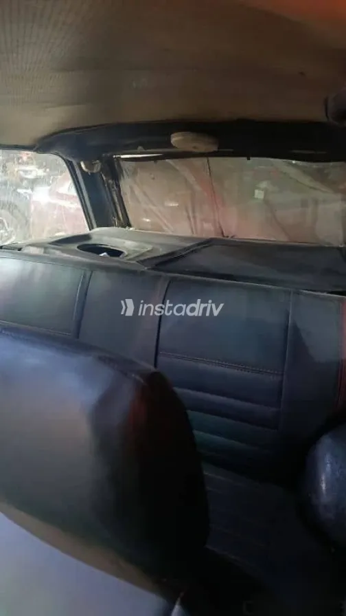 لادا 2104 1993 أبيض مستعملة للبيع - 4