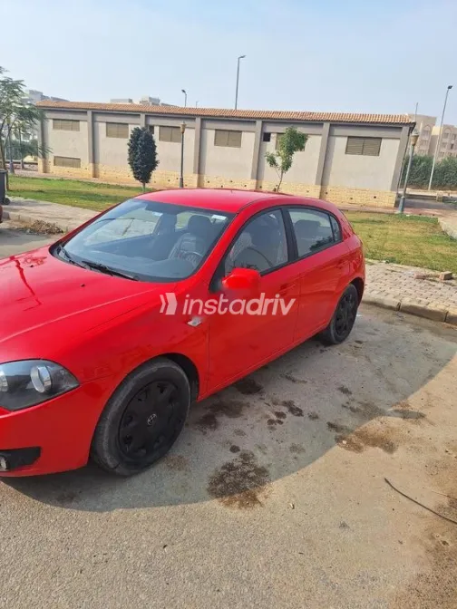 بريليانس FRV 2009 أحمر مستعملة للبيع - 4