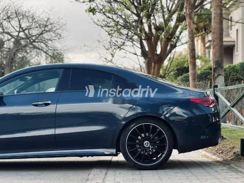 مرسيدس CLA 180 2022 أزرق غامق مستعملة للبيع - 4