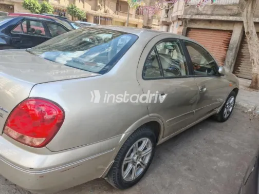 نيسان صنى 2007 ذهبي مستعملة للبيع - 2