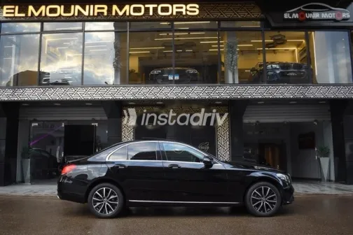 مرسيدس C 200 2020 أسود مستعملة للبيع - 3