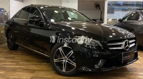 Mercedes C 180 2020 Black Used for Sale - 3