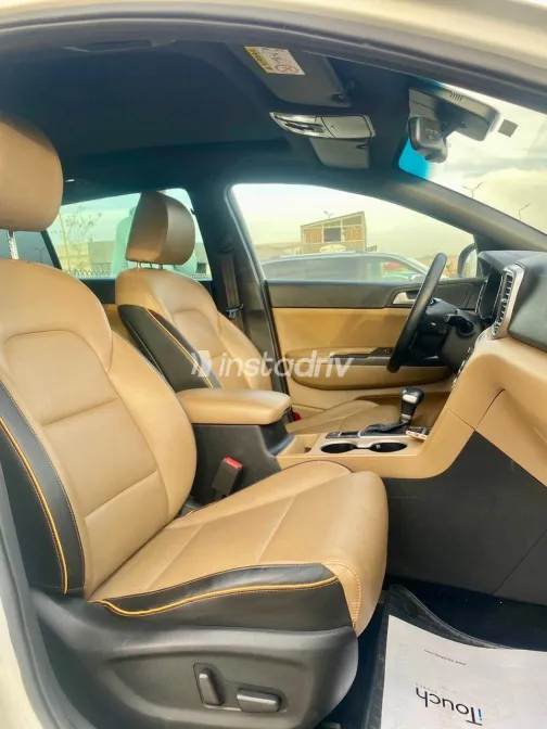 Kia Sportage 2022 White Used for Sale - 10