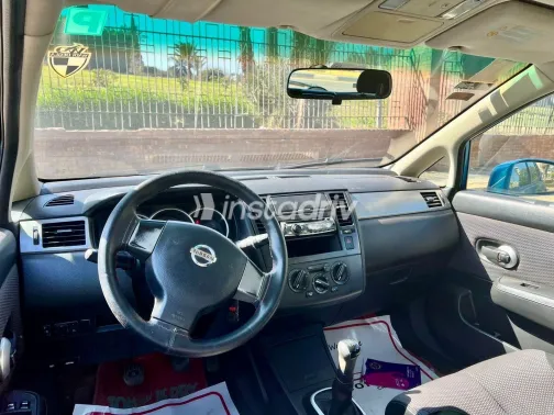 نيسان تيدا 2007 أبيض مستعملة للبيع - 1