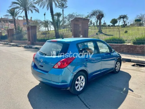 نيسان تيدا 2007 أبيض مستعملة للبيع - 2