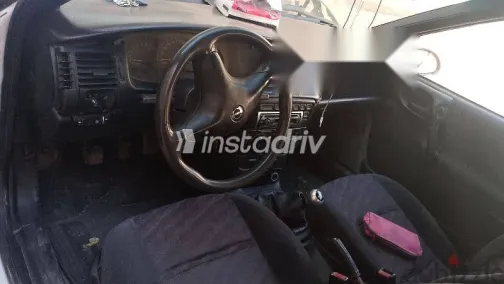 اوبل فيكترا 1996 أبيض مستعملة للبيع - 2