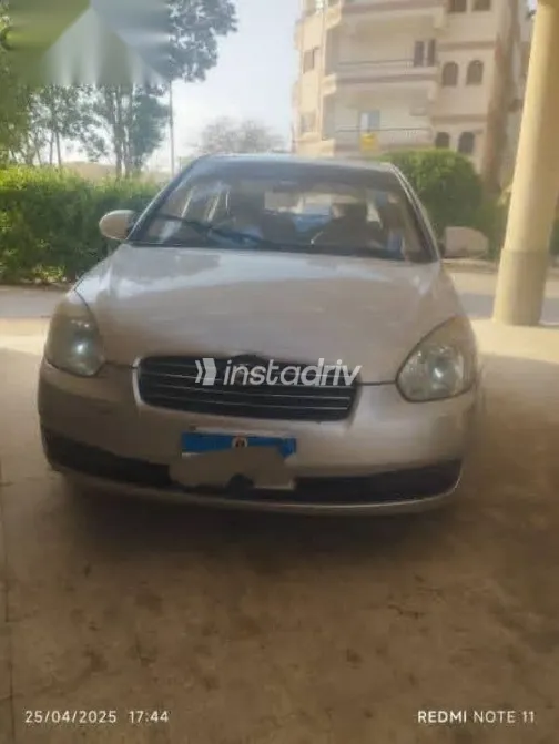 Hyundai Accent 2009 Gray Used for Sale - 1