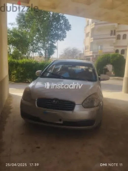 Hyundai Accent 2009 Gray Used for Sale - 2