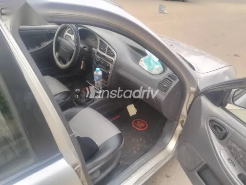 دايو لانوس 2003 فضي مستعملة للبيع - 5