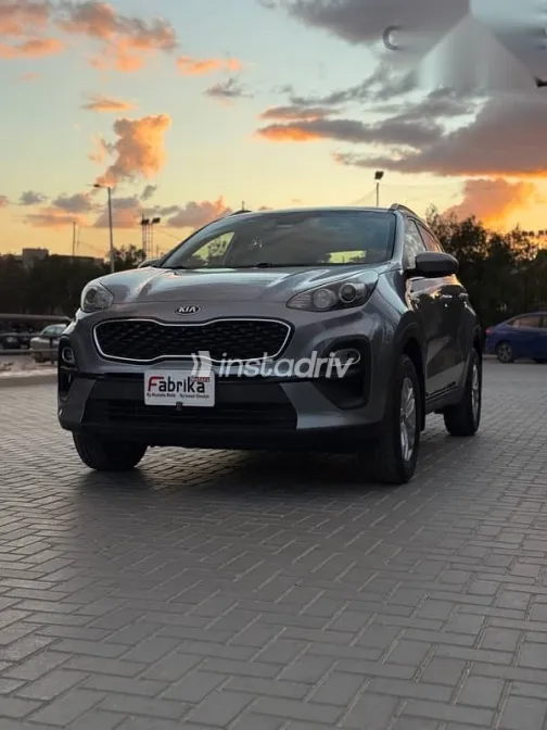 كيا سبورتاج 2022 فضي مستعملة للبيع - 4