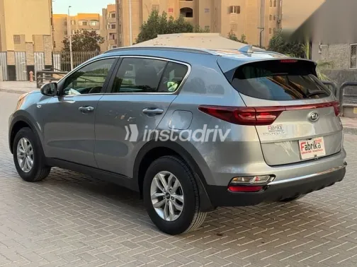 كيا سبورتاج 2022 فضي مستعملة للبيع - 8