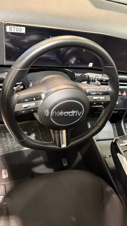 هيونداي توسان 2025 فضي مستعملة للبيع - 10