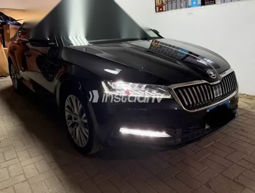 سكودا سوبيرب 2021 أسود مستعملة للبيع - 2