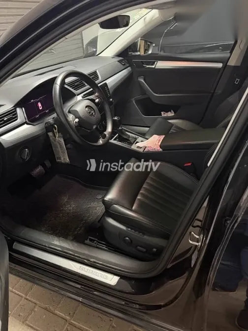 سكودا سوبيرب 2021 أسود مستعملة للبيع - 6