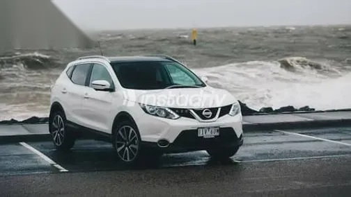 نيسان قشقاي 2017 فضي مستعملة للبيع - 1