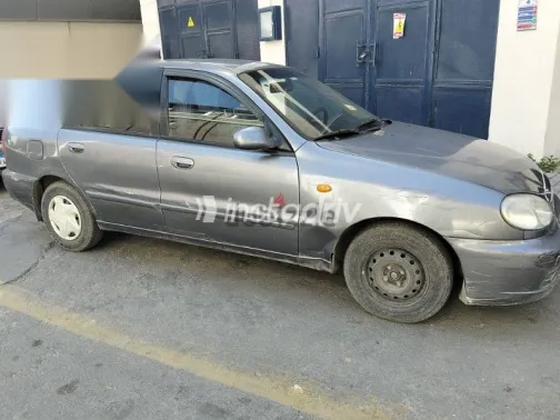 شيفروليه لانوس 2010 فضي مستعملة للبيع - 2