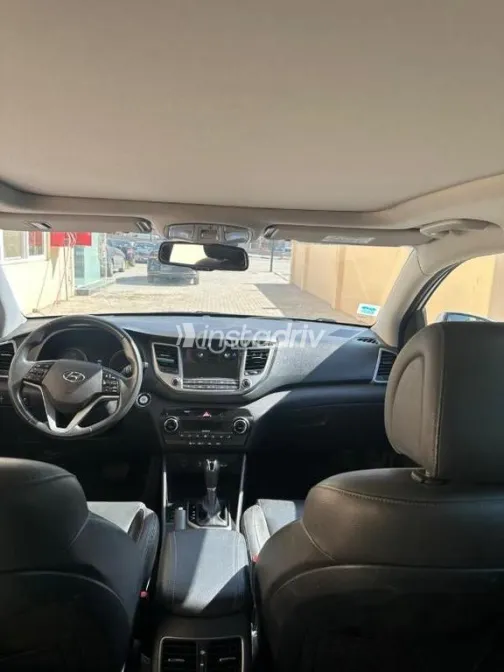 هيونداي توسان 2018 أبيض مستعملة للبيع - 2