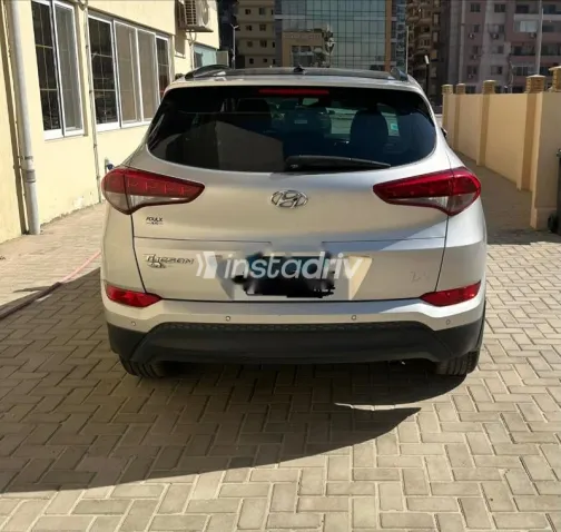 هيونداي توسان 2018 أبيض مستعملة للبيع - 4